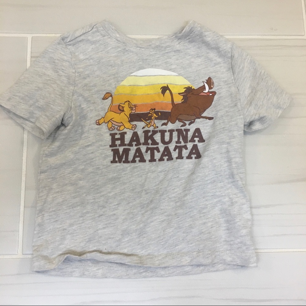 Old Navy x Disney Hakuna Matata tee